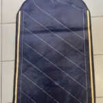 Tapis de prière bleu doré  forme de mosquée (Mihrab)