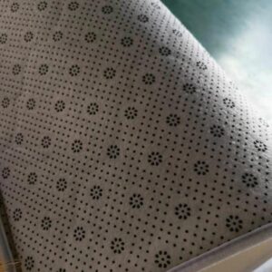 Tapis de prière beige matelassé enfant – Image 3