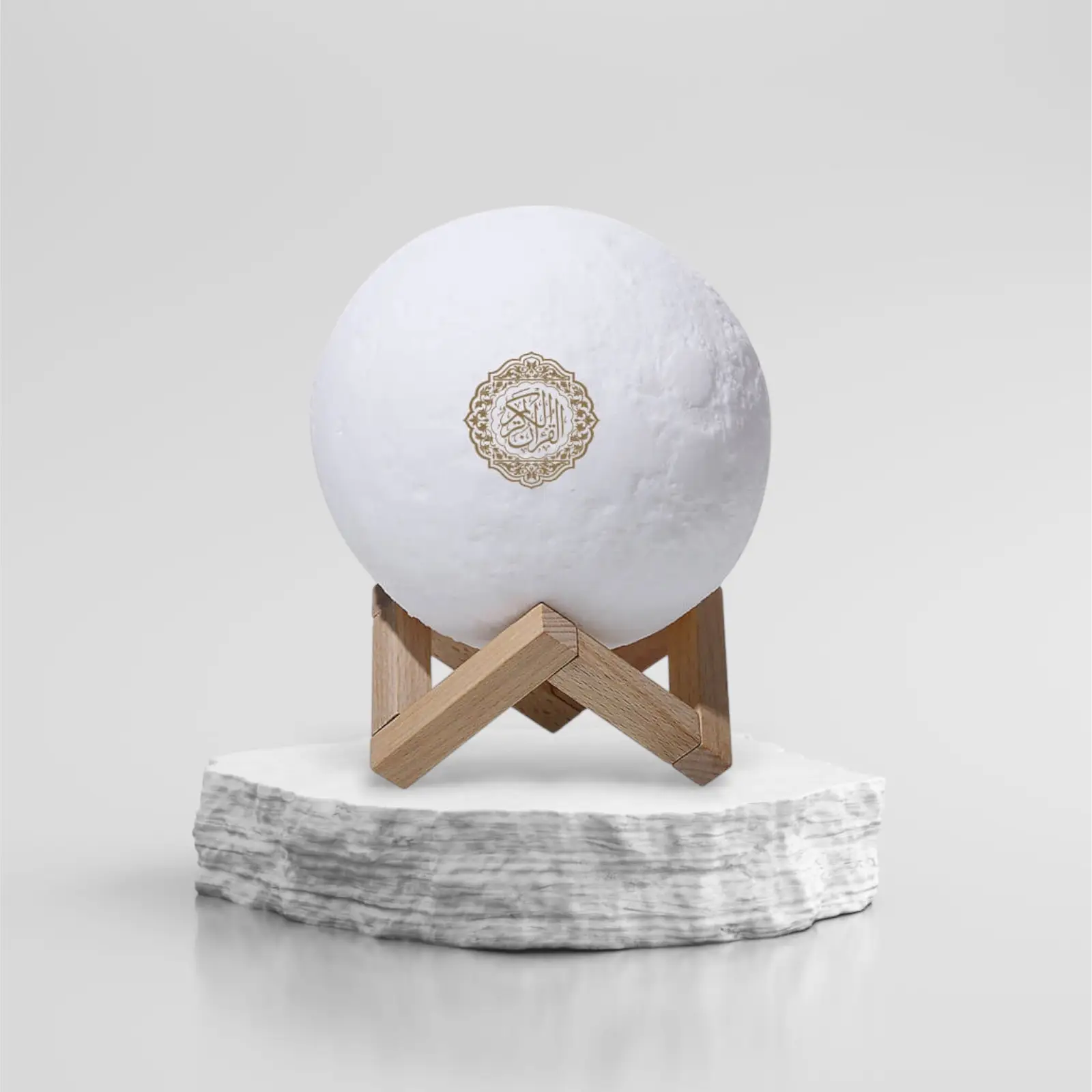 1000085096.png La Lune coranique Led 3D, Veilleuse Coranique MP3 Moon Lamp Quran Speaker – Image 1
